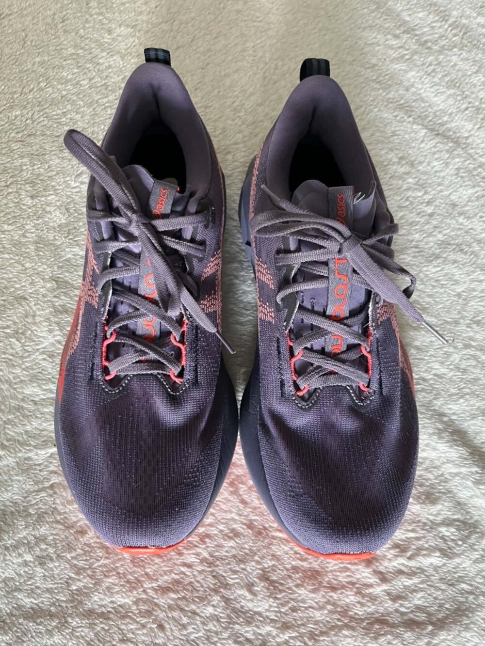 ASICS Men's Novablast 5 Running Shoes size 10